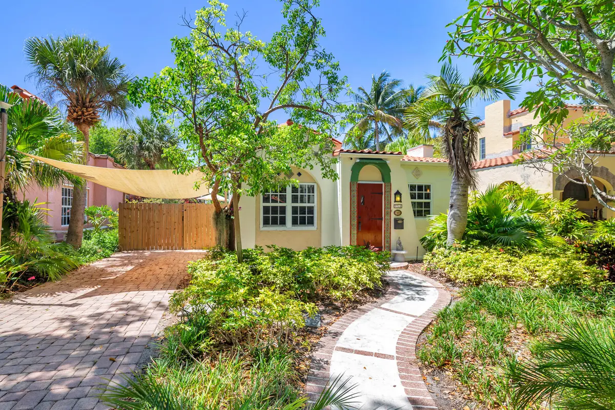 Front at 714 Sunset Road, West Palm Beach