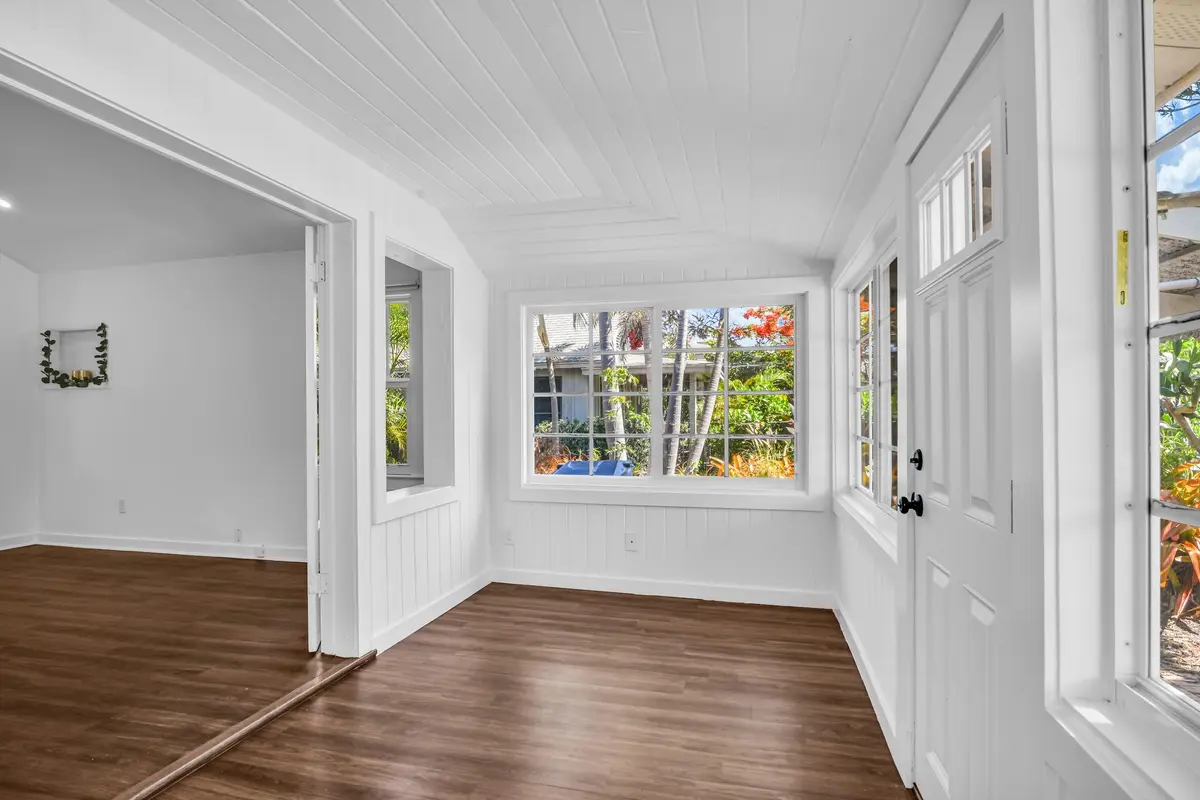 Sun Room at 427 N J Street, Lake Worth Beach