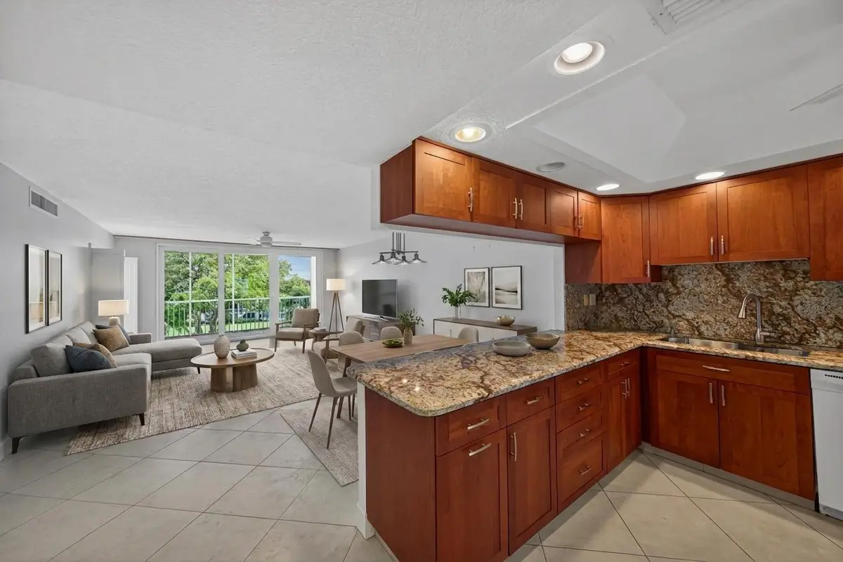 balistreri-9 staged at 3150 NE 48th Court 414, Lighthouse Point