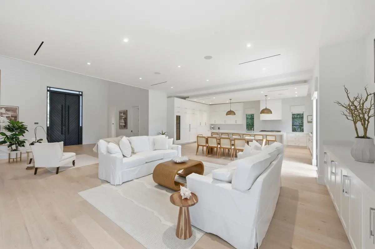 GREAT ROOM at 248 E Lakewood Road, West Palm Beach