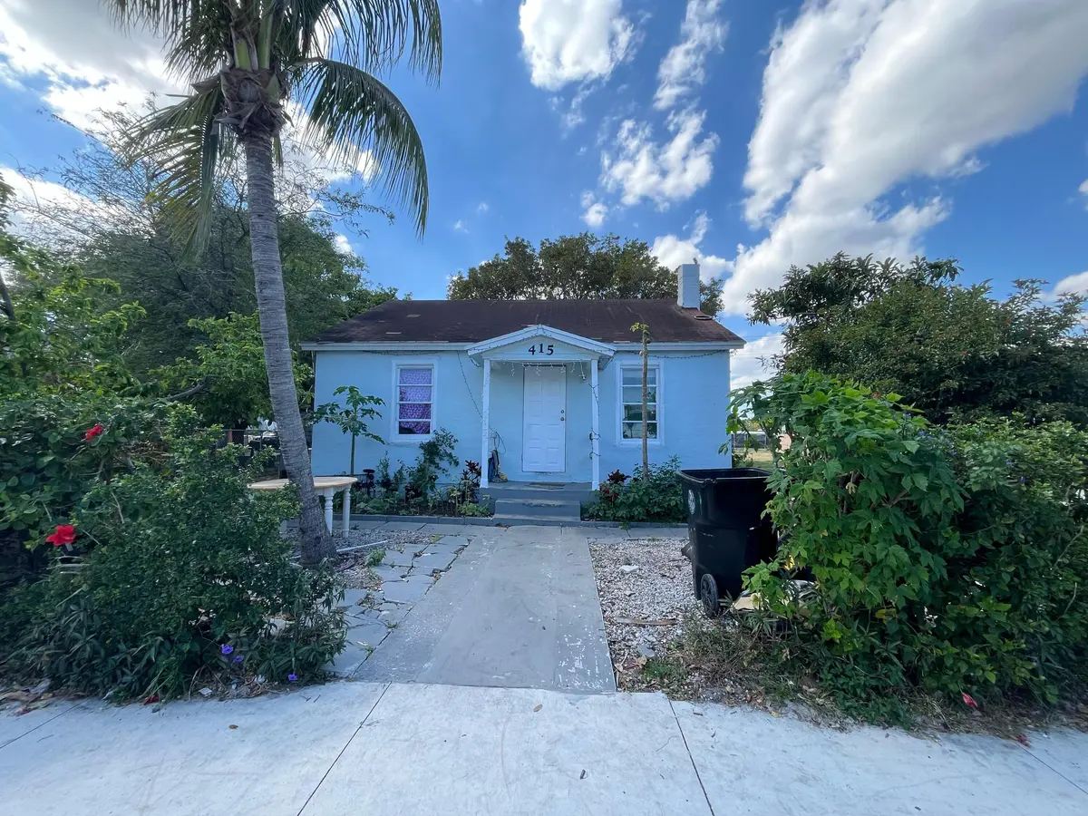 FRONT at 415 N H Street, Lake Worth Beach