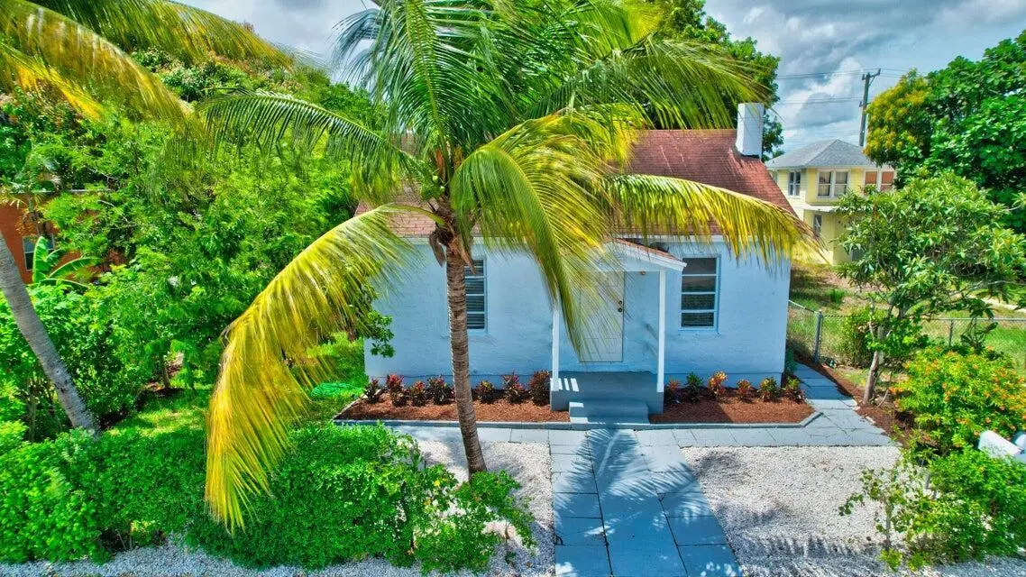20240522163233724194000000-o at 415 N H Street, Lake Worth Beach