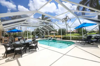 618 SW Barbuda Bay, Port St. Lucie – sold