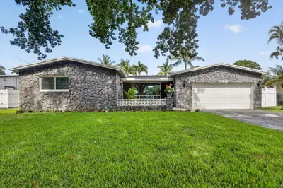 5207 SW 91st Terrace, Cooper City – sold