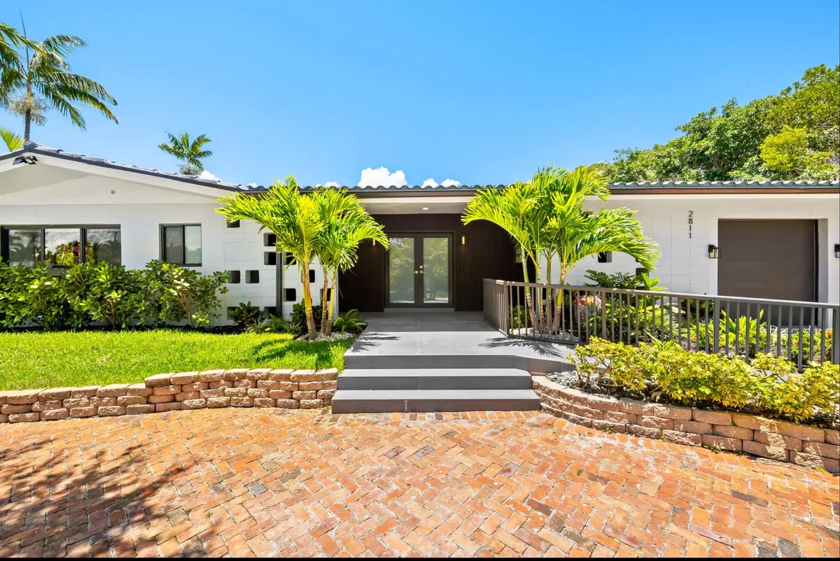 Front View at 2811 NE 53rd Court, Lighthouse Point