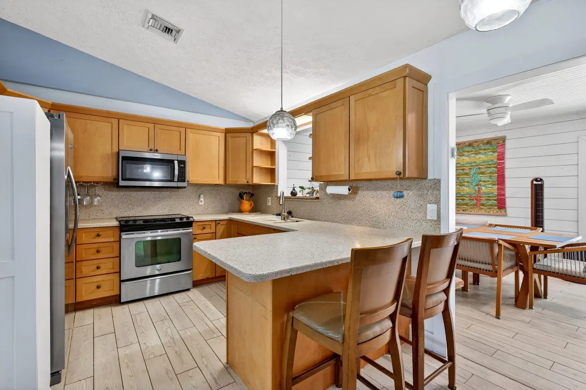 20-web-or-mls-5P1A7984 at 8143 SE Woodland Road, Hobe Sound