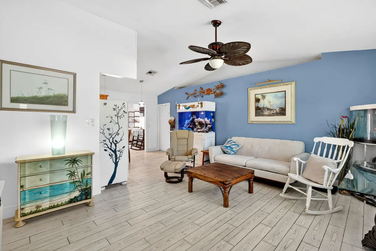 8-web-or-mls-5P1A8028 at 8143 SE Woodland Road, Hobe Sound