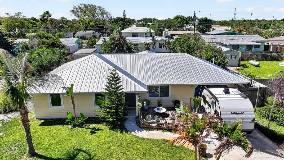 54-web-or-mls-DJI_20260501071611_0001_D at 8143 SE Woodland Road, Hobe Sound