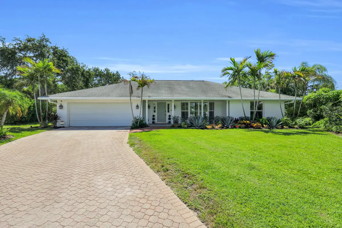 8P3A0892 at 20 Bunker Place, Tequesta