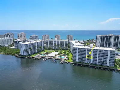 3310 S Ocean Boulevard 528-d, Highland Beach – sold