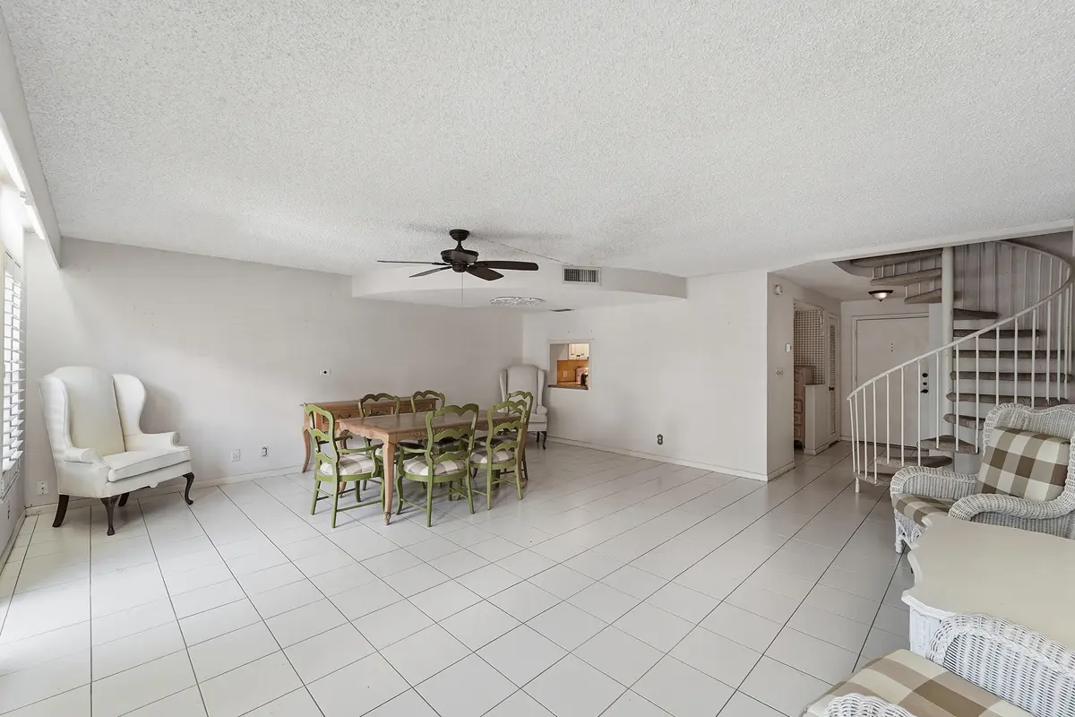 10_living room at 640 Tennis Club Drive 103, Fort Lauderdale