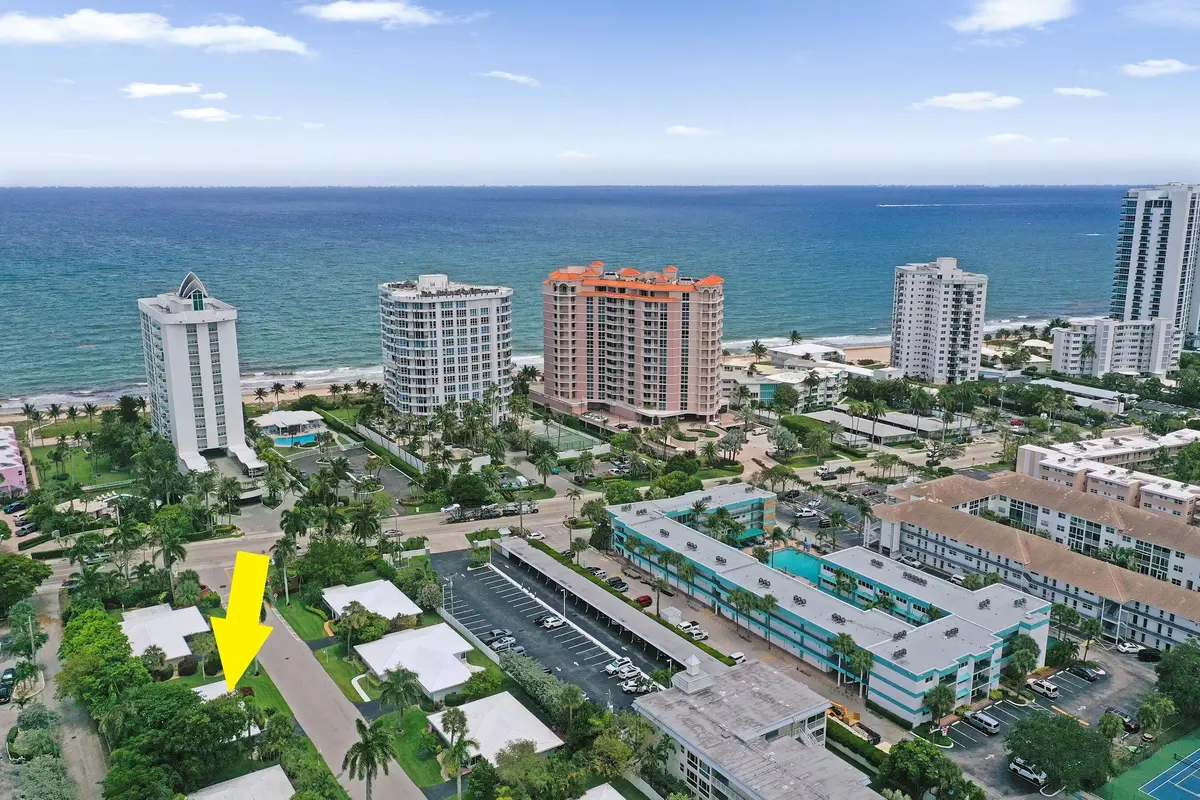 1-aerial SE DJI_0942 at 1431 S Ocean Boulevard 2, Lauderdale-By-The-Sea