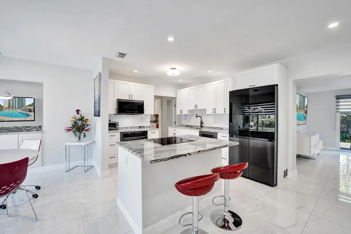 7-kitchen DSC03195 at 1431 S Ocean Boulevard 2, Lauderdale-By-The-Sea