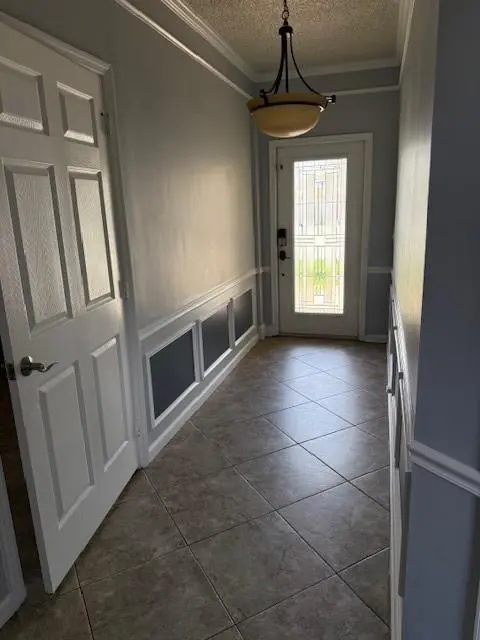 Foyer at 5861 N Plum Bay Parkway, Tamarac