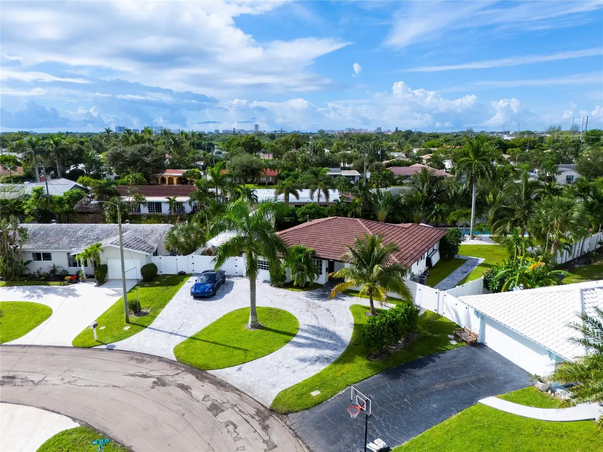 Photo 2 at 250 NE 27th Court, Boca Raton