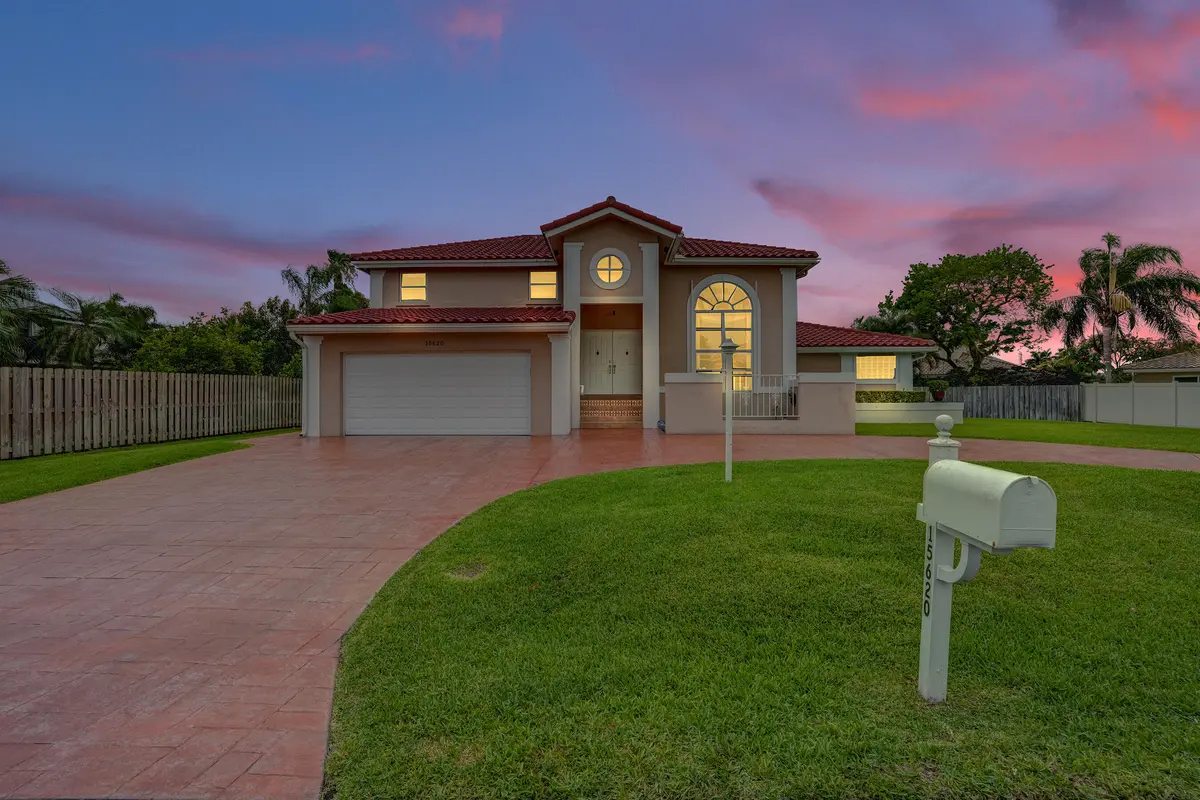 DSC8548 at 15620 Canterbury Court, Davie