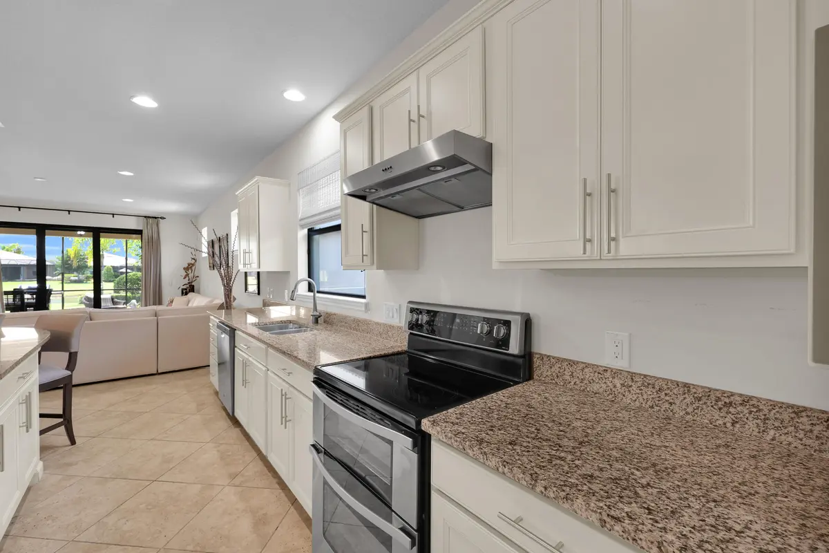9_8p3a8360 at 5040 Pendelton Square, Vero Beach