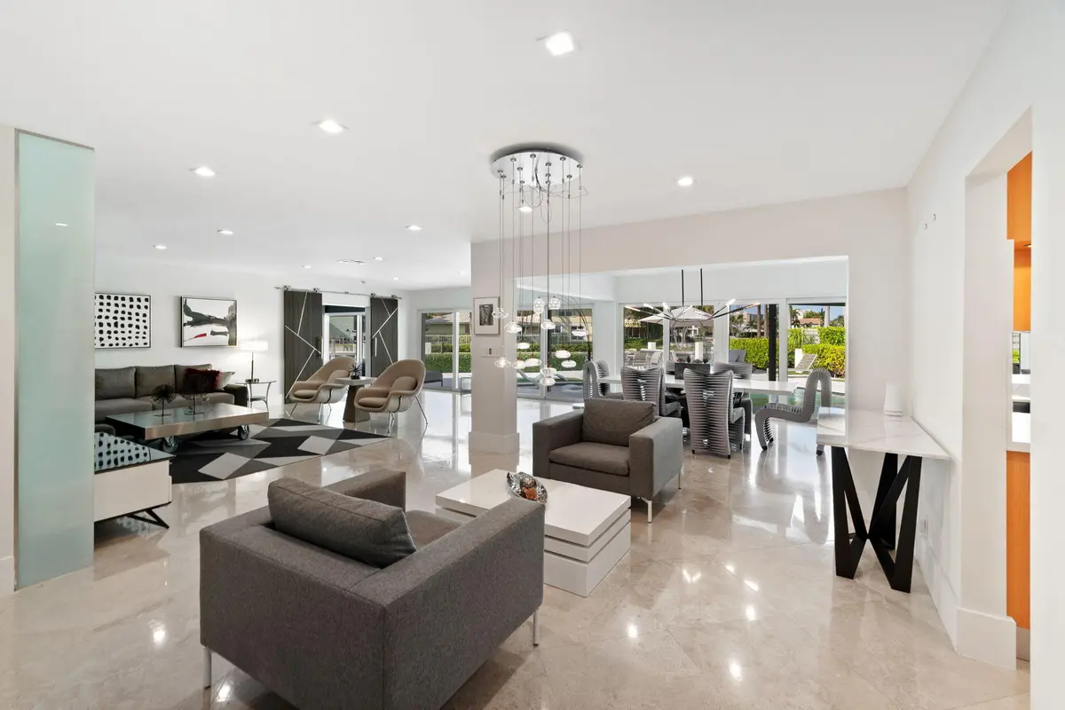 entry sitting area at 3321 NE 59th Street, Fort Lauderdale