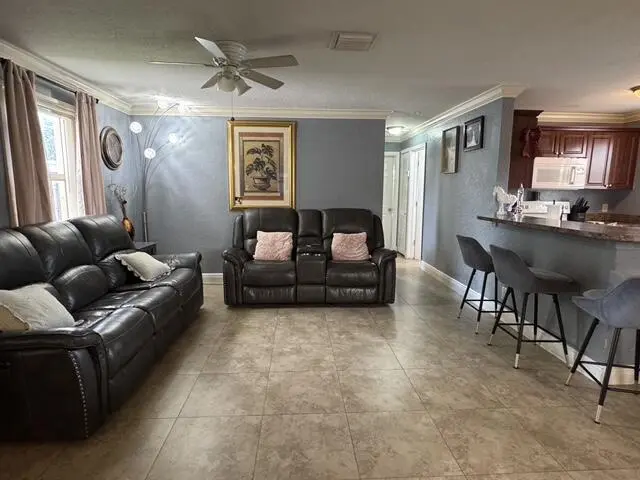 5636 living kitchen at 5636 NE 5th Avenue, Oakland Park