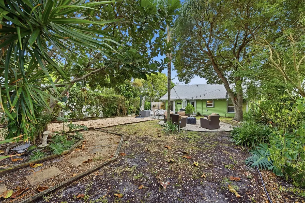 Photo 3 at 117 S Palmway, Lake Worth Beach