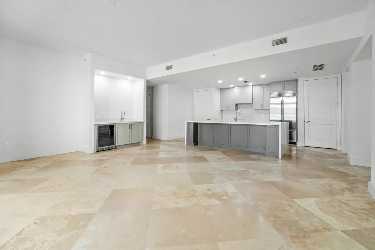 008-184LakeDrive-4202-PalmBeachShores-FL at 178 Lake Drive 4202, Palm Beach Shores