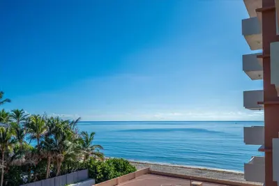 4505 S Ocean Boulevard 402, Highland Beach – Condominium for sale