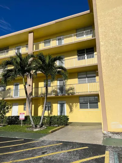 9949 Sandalfoot Boulevard Apt 514, Boca Raton – sold