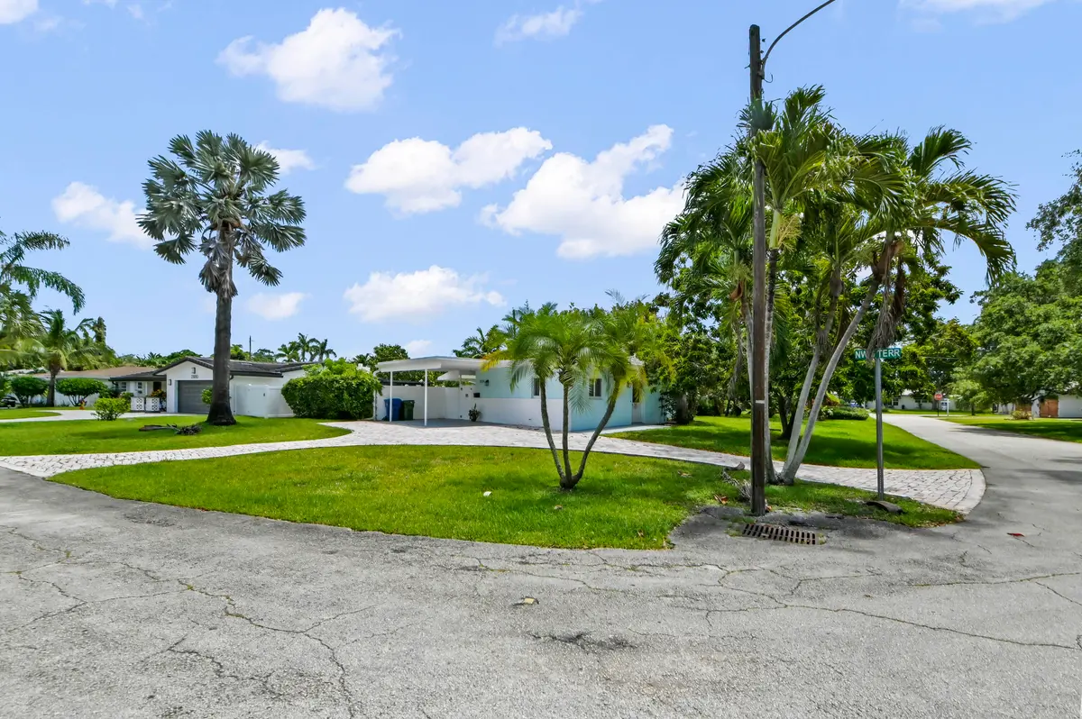 01 front 01 at 2224 NW 6th Terrace, Wilton Manors