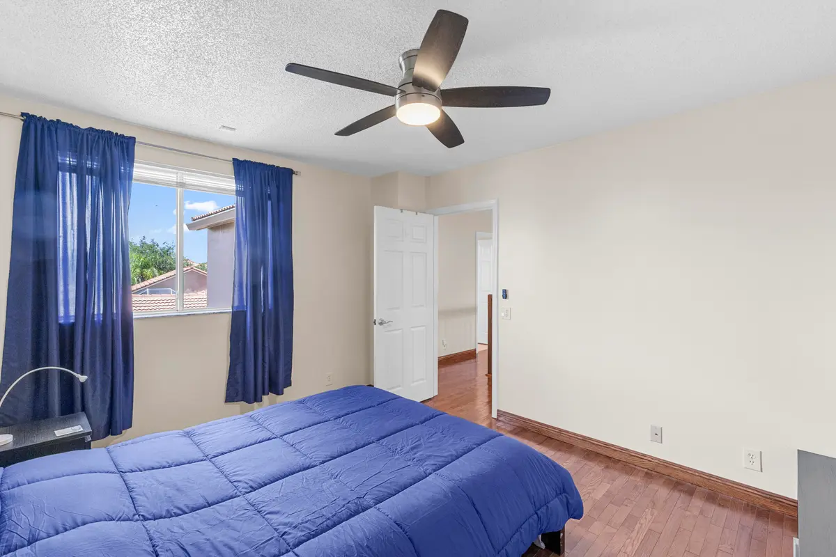 R6II7979 at 907 Stanton Drive, Weston