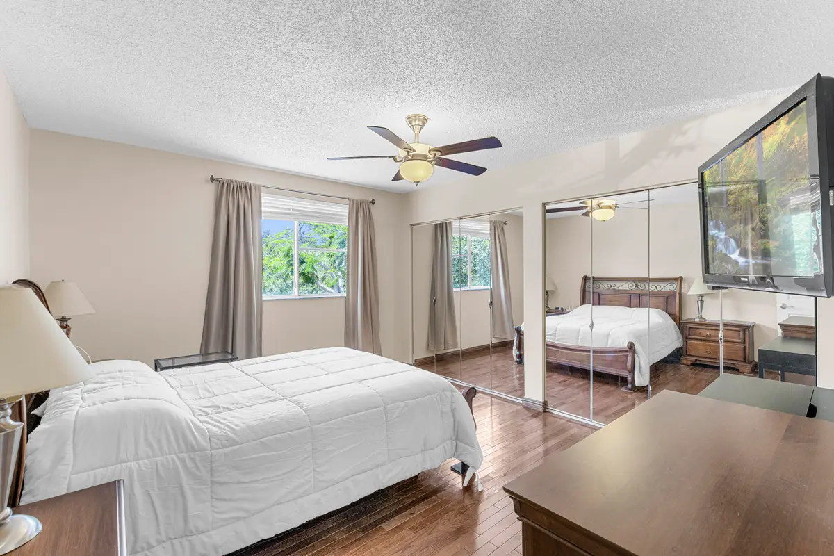 R6II7985 at 907 Stanton Drive, Weston