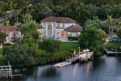 8709 SE Compass Island Way, Jupiter – sold