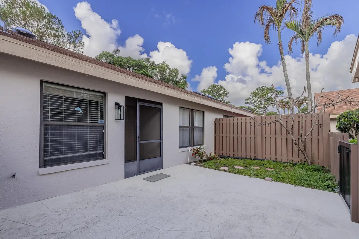 Front of house at 2054 SW Silver Pine Way 123d, Palm City