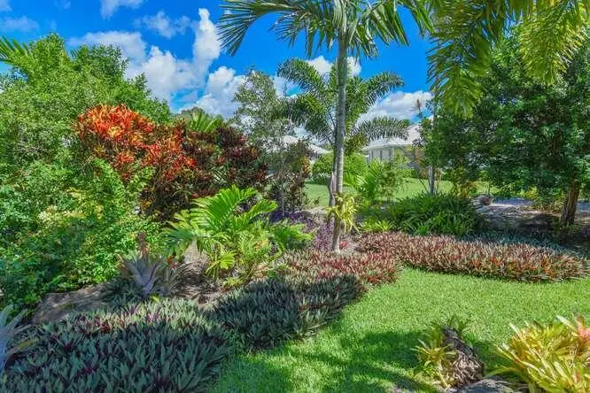 033-011-437 French Royale-666x445 at 437 French Royale Circle, Atlantis