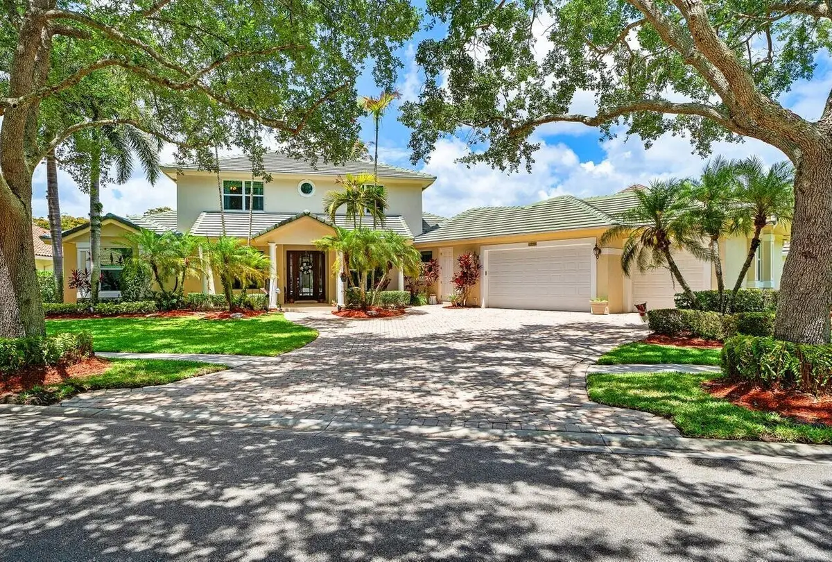 Front at 6990 Cypress Cove Circle, Jupiter