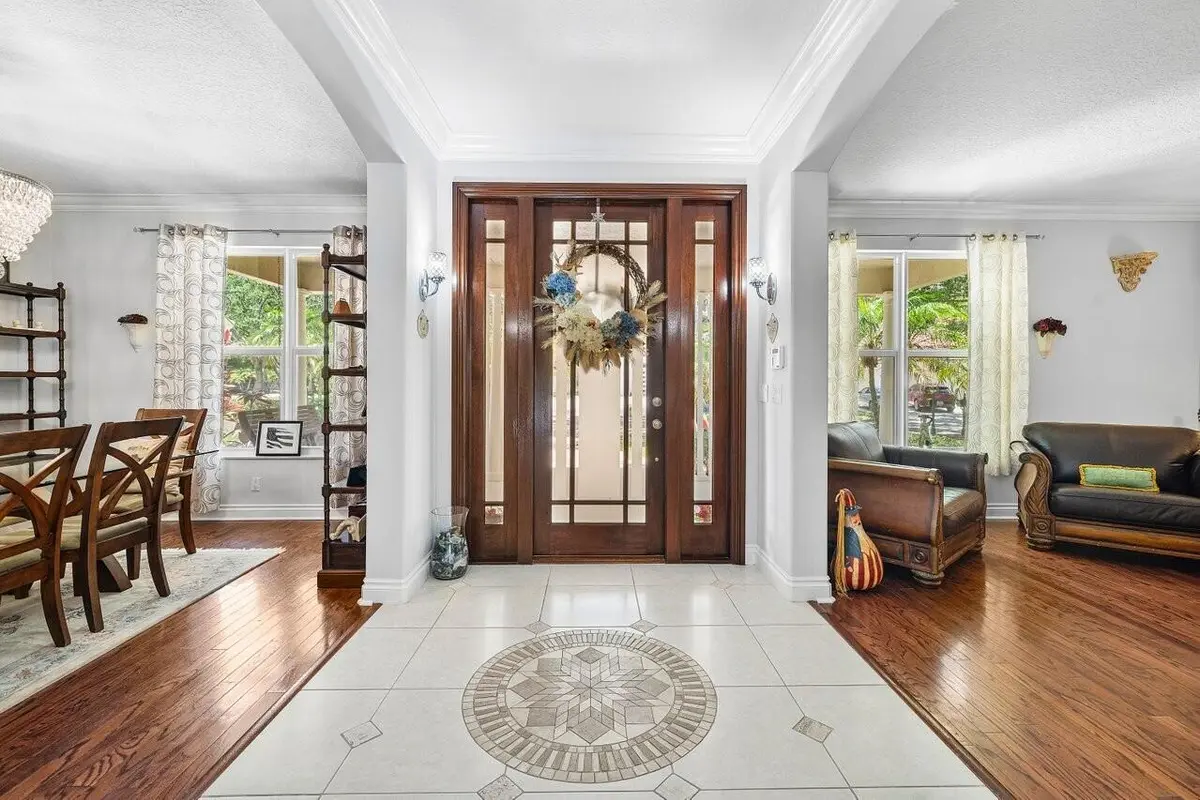 Entry at 6990 Cypress Cove Circle, Jupiter