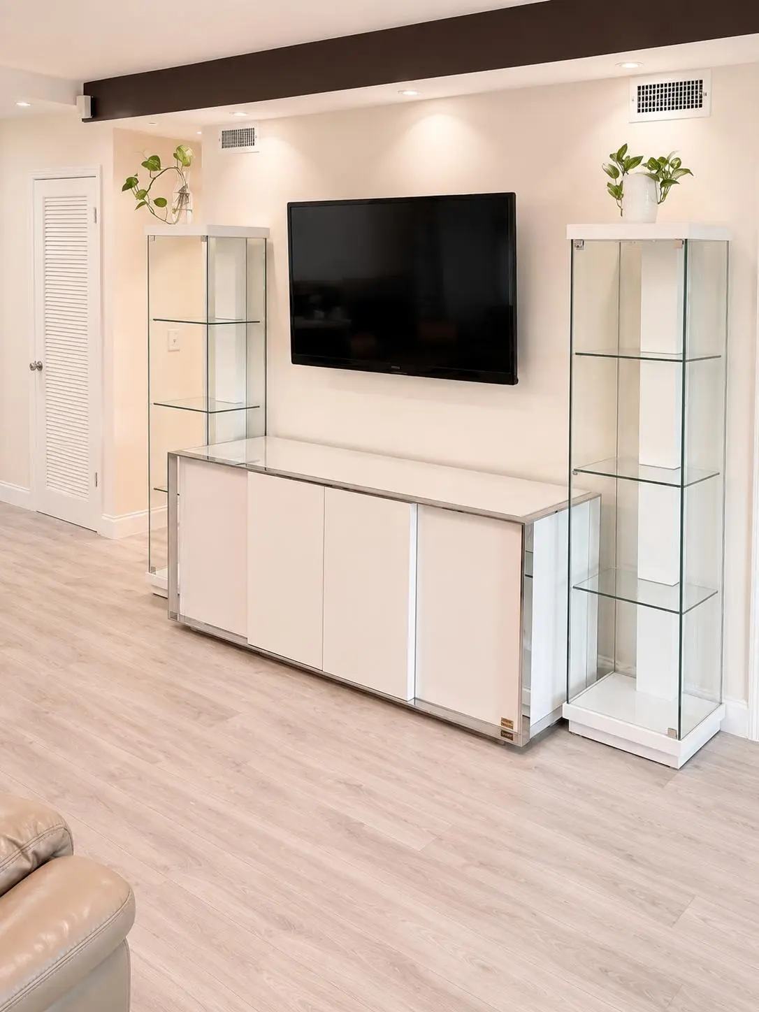 Living Room at 9880 Marina Boulevard 1520, Boca Raton