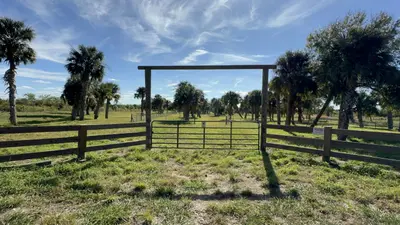 27325 SW Tommy Clements Street, Indiantown – Agriculture for sale