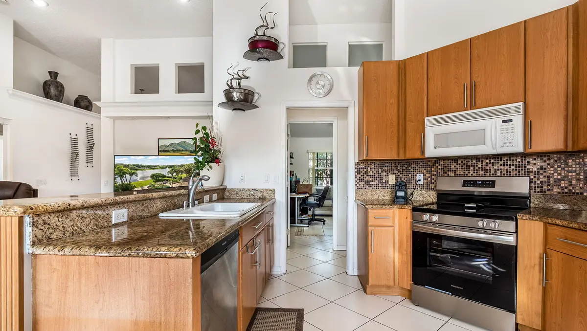 43-web-or-mls-DSC08154 at 3171 Overlook Road, Davie