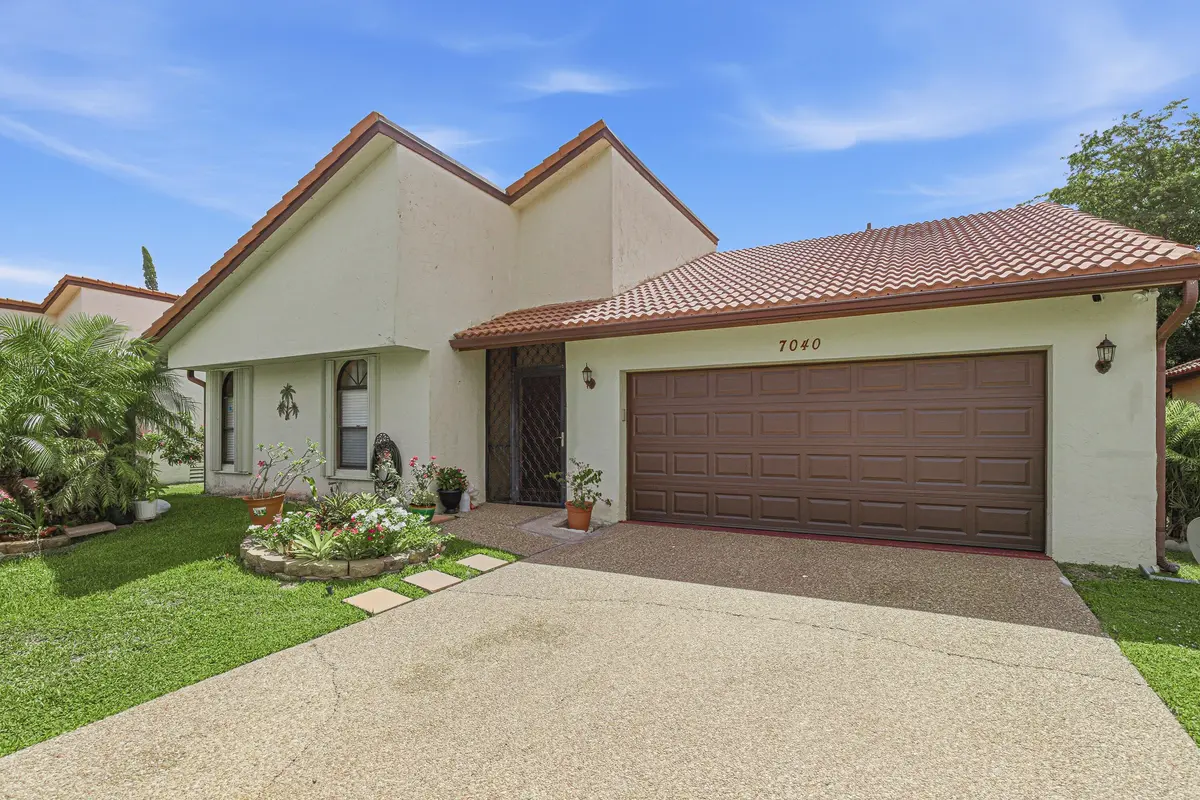 7040-FRONT-02 at 7040 Golf Pointe Circle, Tamarac