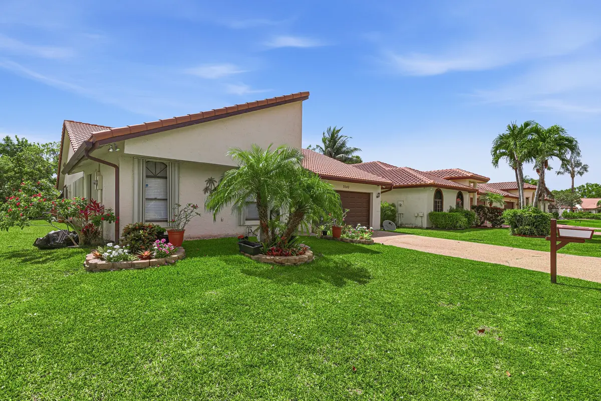 7040-FRONT-03 at 7040 Golf Pointe Circle, Tamarac