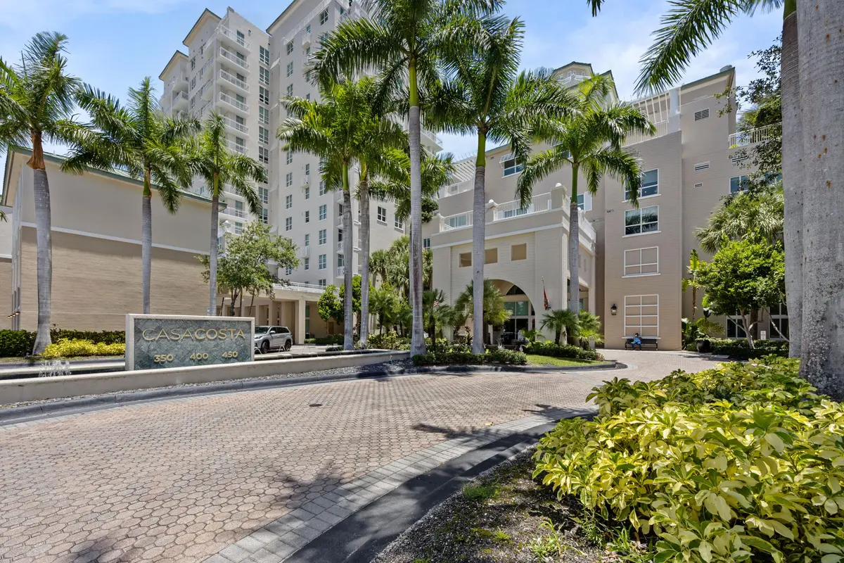 Entry at 450 N Federal Highway 905, Boynton Beach