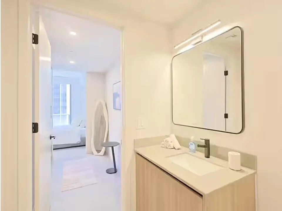 121 NE 5th Street, Miami, FL – photo 7