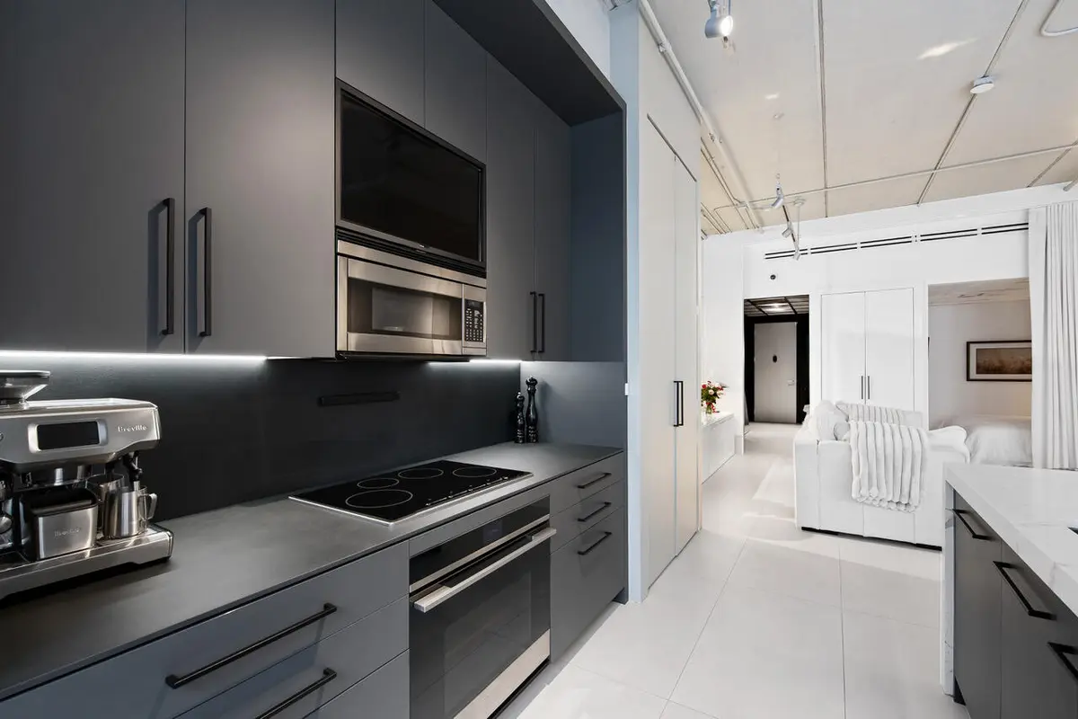 kitchen closeup at 425 N Andrews Avenue 206, Fort Lauderdale