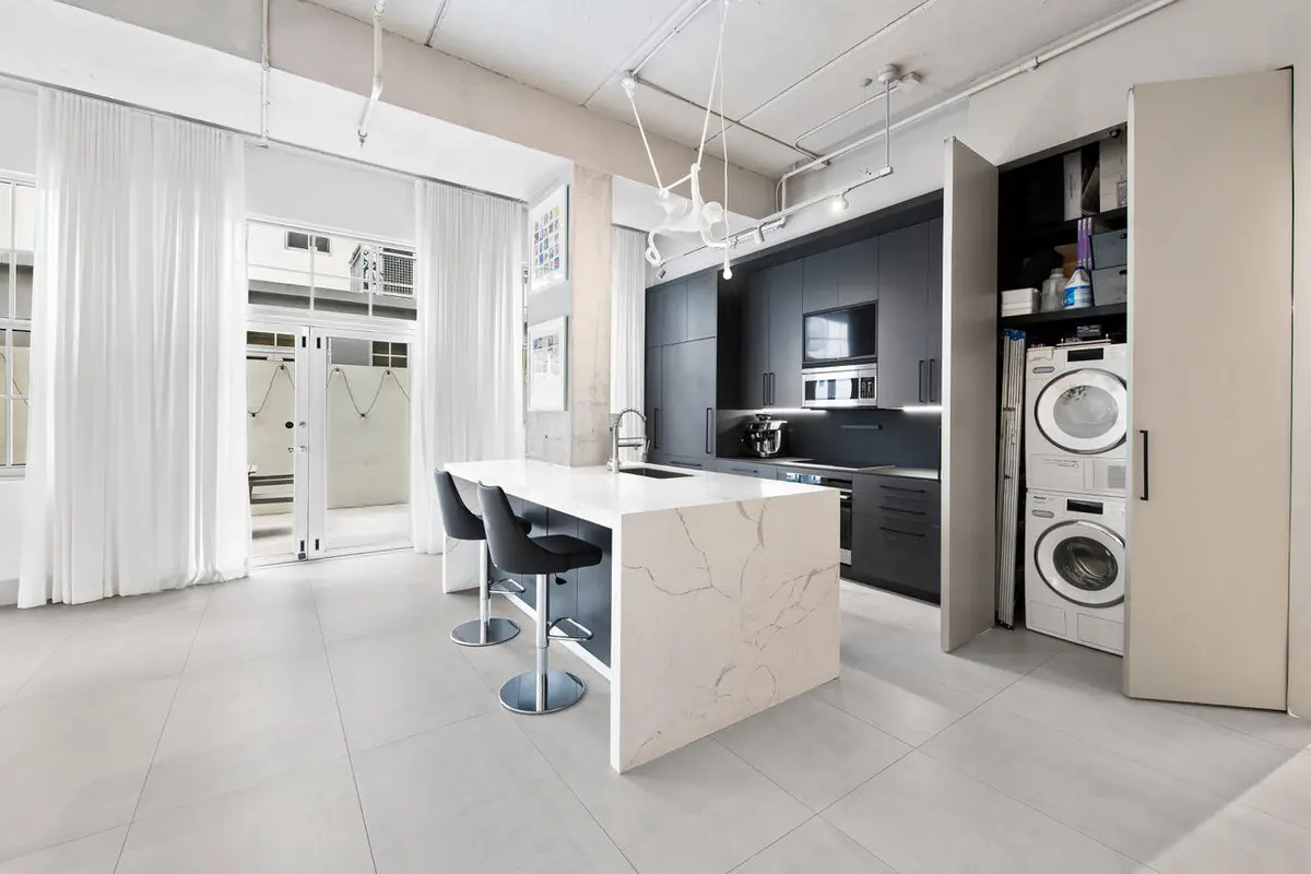 kitchen open doors at 425 N Andrews Avenue 206, Fort Lauderdale