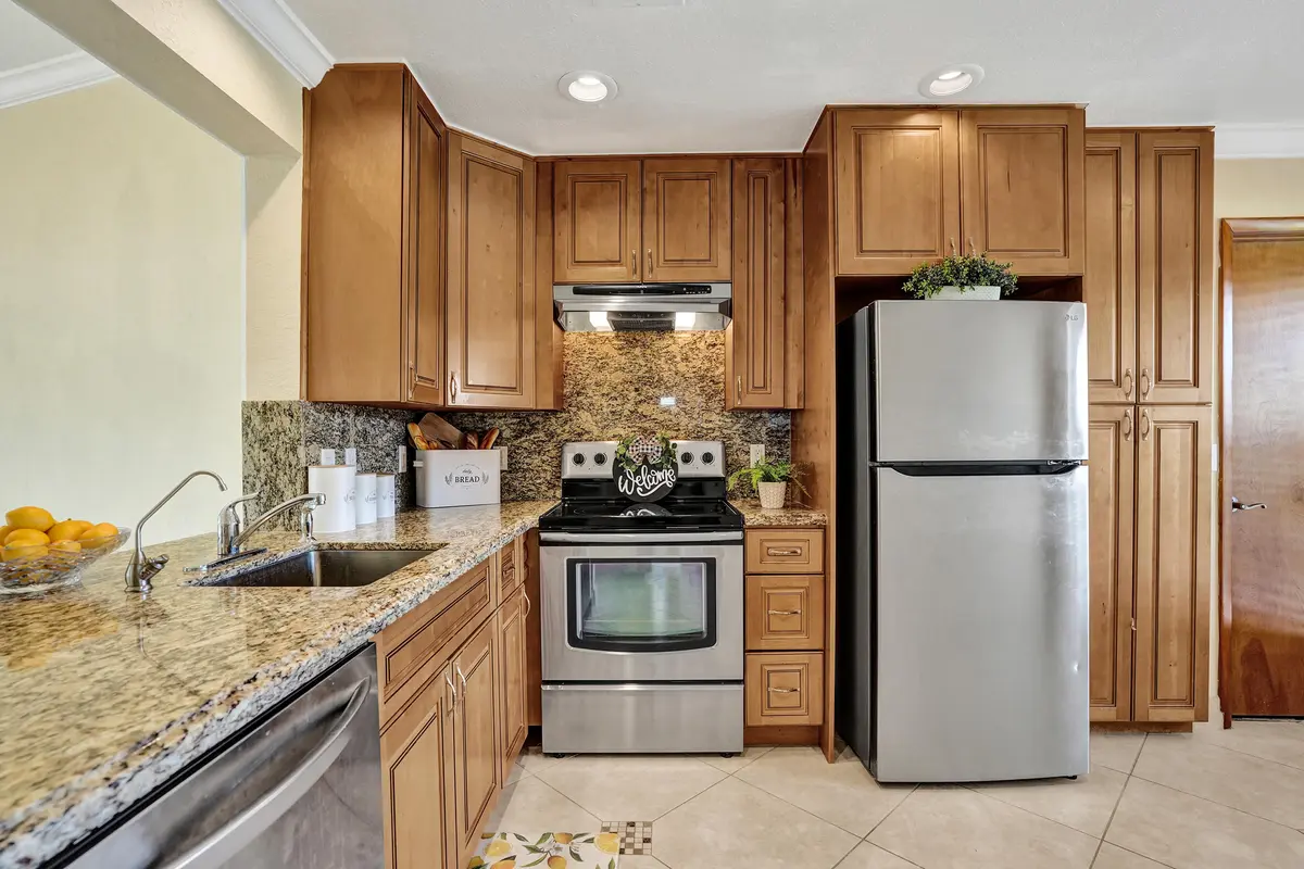 Kitchen at 2105 SW 17th Circle, Deerfield Beach