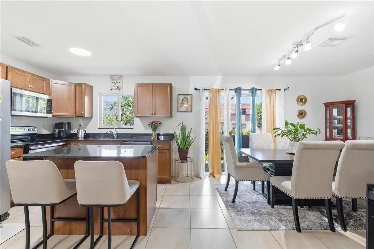 08-8I8A0503 at 1340 SW 53rd Avenue, North Lauderdale