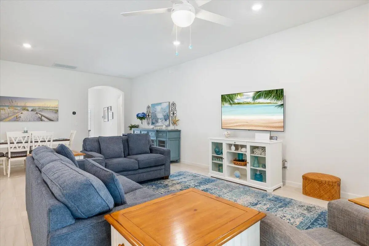 18-0B2A3432 at 31 52nd Square, Vero Beach