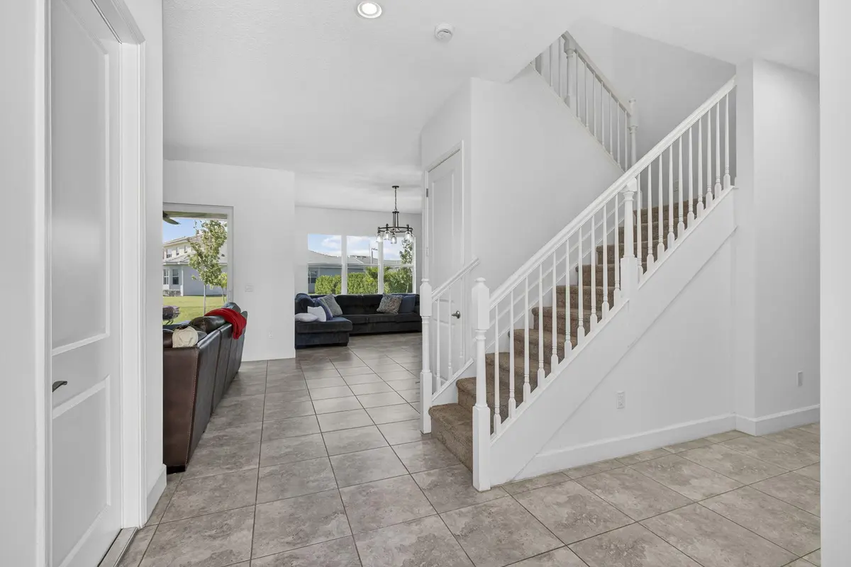 7-web-or-mls-BS1A3827 at 15034 Goldspar Court, Westlake