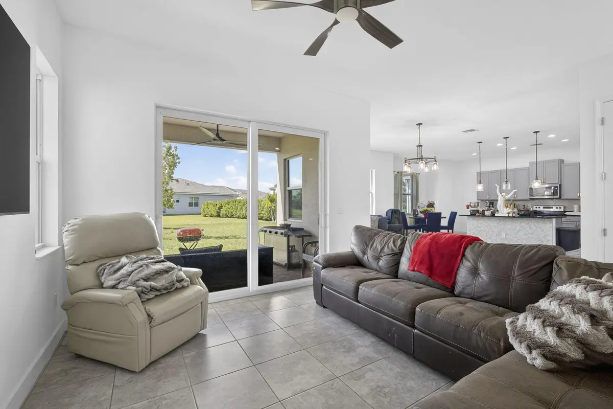 13-web-or-mls-BS1A3858 at 15034 Goldspar Court, Westlake