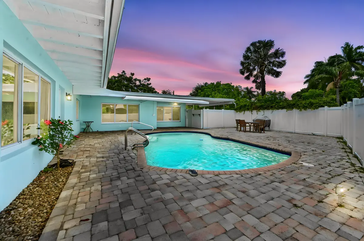 32-Pool-03_TW at 2224 NW 6th Terrace, Wilton Manors